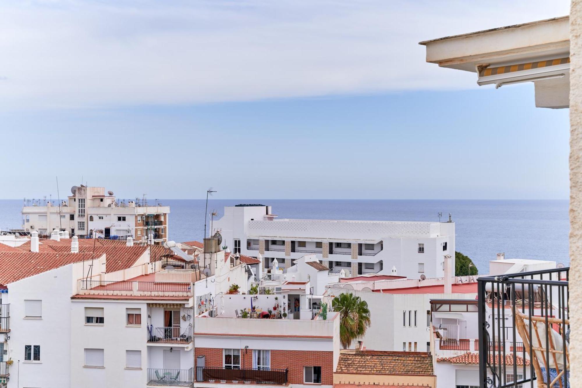 1 Bed Apartment With Sea View Nerja Exterior photo