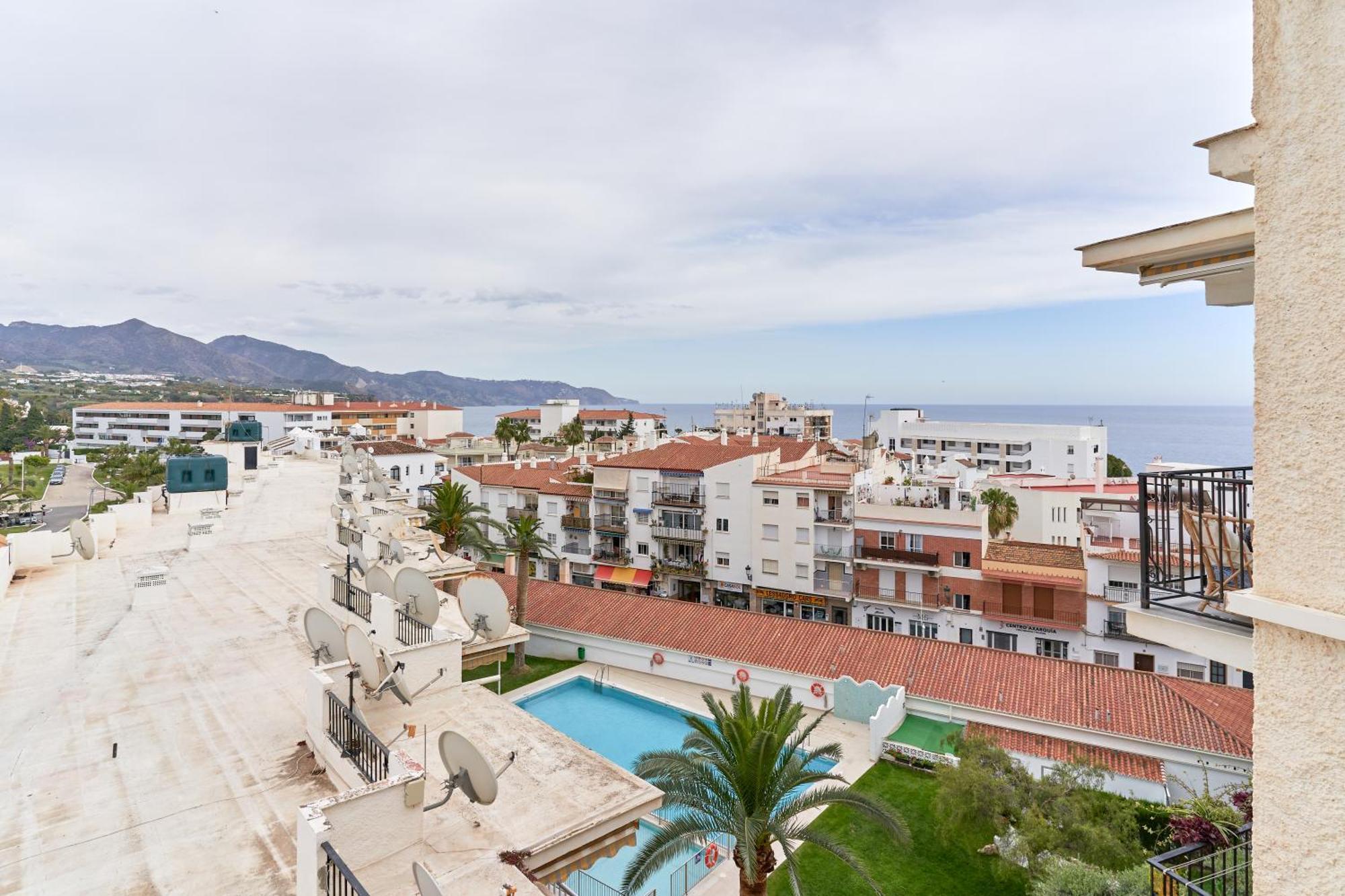 1 Bed Apartment With Sea View Nerja Exterior photo